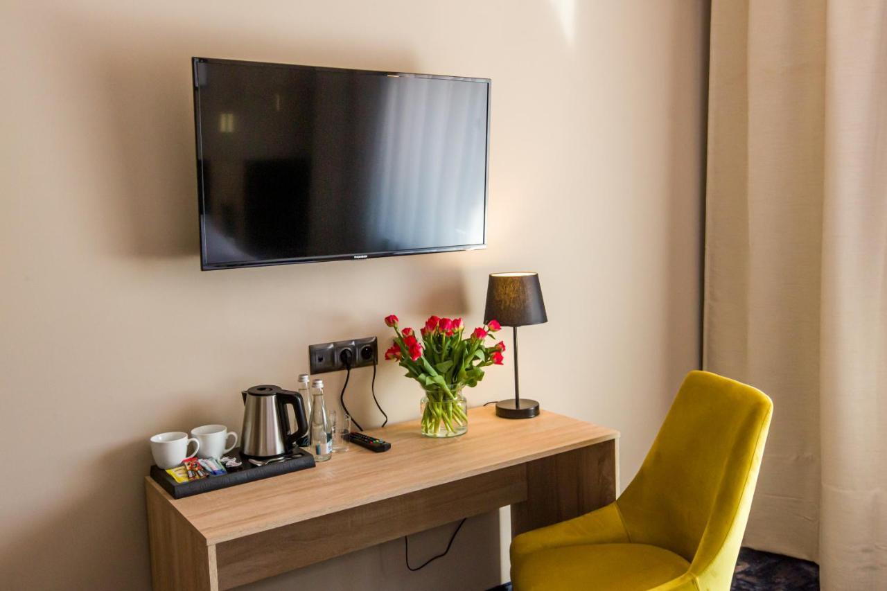 Hotel Zodiak Sucha  Luaran gambar