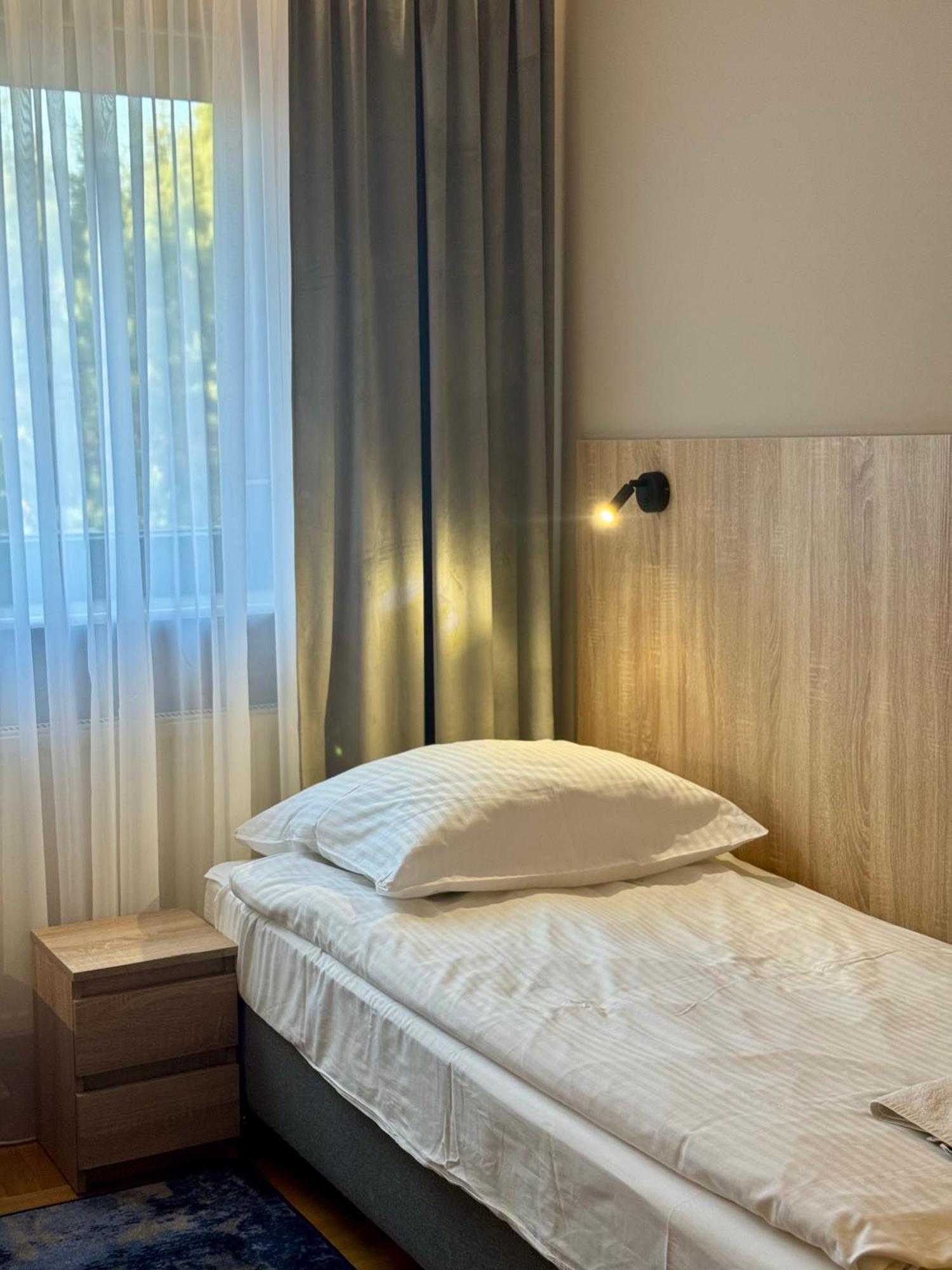 Hotel Zodiak Sucha  Luaran gambar